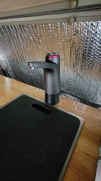 Bệ gắn bơm nước lên mặt bàn cho camper (Water Pump Mount) - Image 2