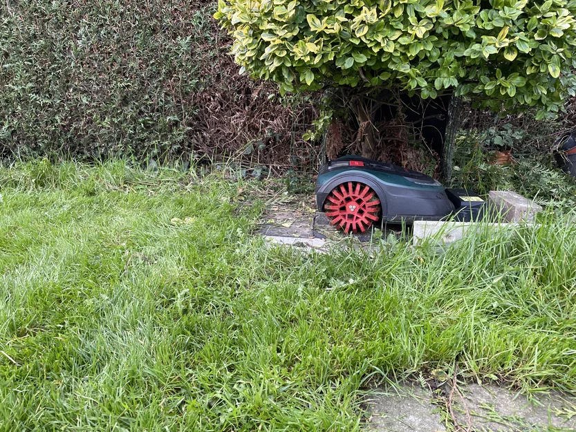 Bánh xe sau V3 cho máy cắt cỏ robot Bosch Indego S500 - Image 4