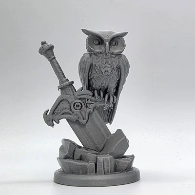 Mô hình Cú đêm trên thanh kiếm (Owl on the Sword) in 3D ấn tượng