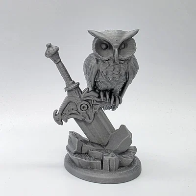 Mô hình Cú đêm trên thanh kiếm (Owl on the Sword) in 3D ấn tượng