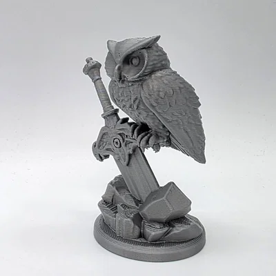 Mô hình Cú đêm trên thanh kiếm (Owl on the Sword) in 3D ấn tượng