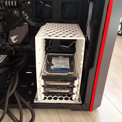 Khung gắn 5 ổ cứng HDD dạng tổ ong tối ưu tản nhiệt cho máy tính