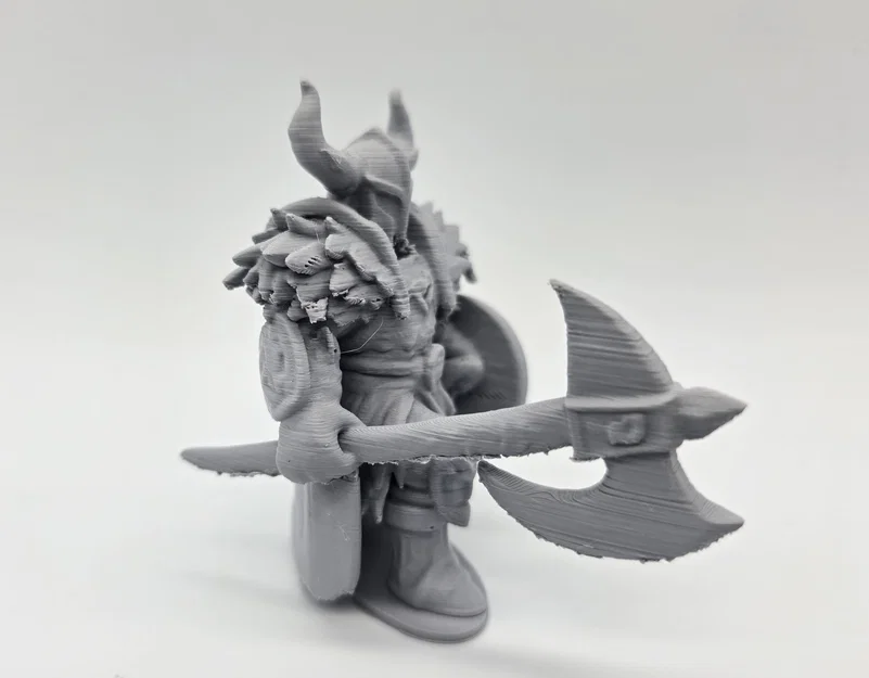 Mô hình chiến binh Viking dũng mãnh (Battle-Axe Viking Miniature) - Image 8