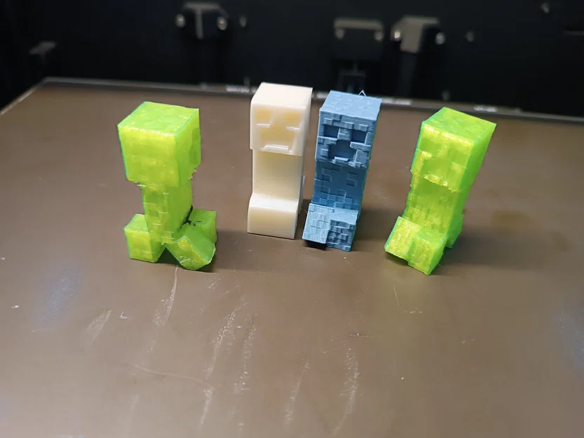 Mô hình 3D Creeper Minecraft trang trí bàn học độc đáo - Image 1