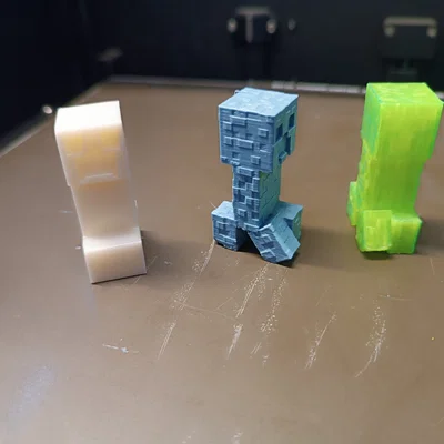 Mô hình 3D Creeper Minecraft trang trí bàn học độc đáo