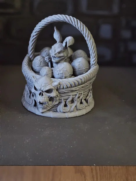 Giỏ trứng Phục sinh cùng chú thỏ 'xấu tính' - Image 4
