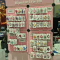 Hệ thống Pegboard cho kệ trưng bày Artist Alley - Thumbnail 2