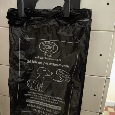 Móc treo túi đựng phân chó