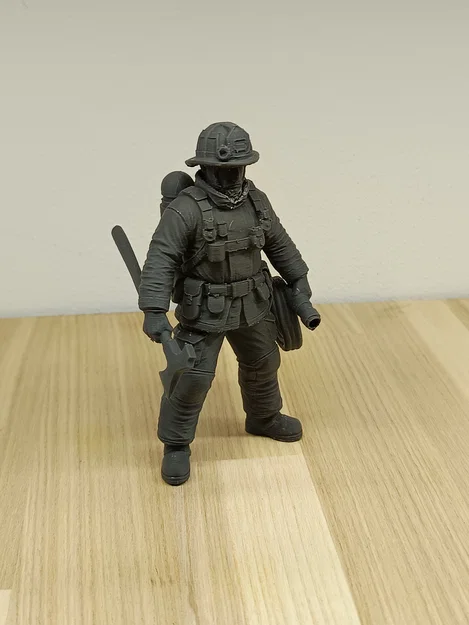 Mô hình lính cứu hỏa (Firefighter Miniature) sắc nét cho người yêu in 3D - Image 3