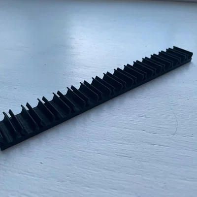 Giá đỡ bút chì Golf