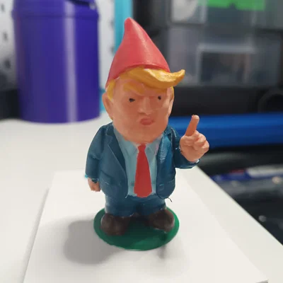 Tượng chú lùn Trump (Garden Gnome Trump) trang trí sân vườn siêu chất