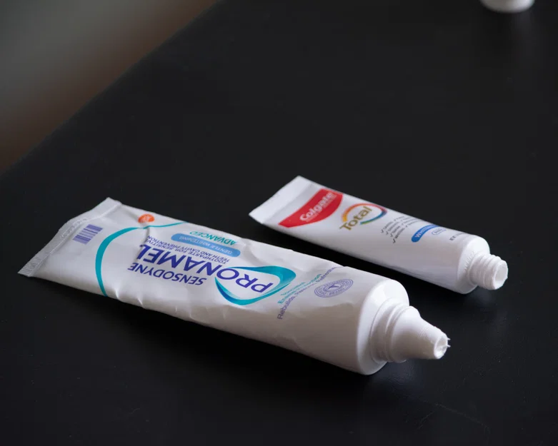 Đầu Chuyển Đổi Chiết Kem Đánh Răng - Tuýp Sensodyne & Colgate Mini - Image 3