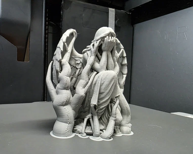 Mô hình tượng thiên thần quỳ khóc (Kneeling Weeping Angel Statue) - Image 8