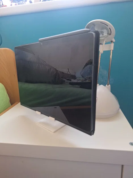 Giá đỡ điện thoại (Phone Stand) để bàn thông minh có lỗ sạc - Image 3