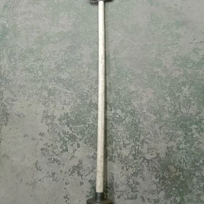 Dụng cụ thu gom mạt sắt bằng nam châm