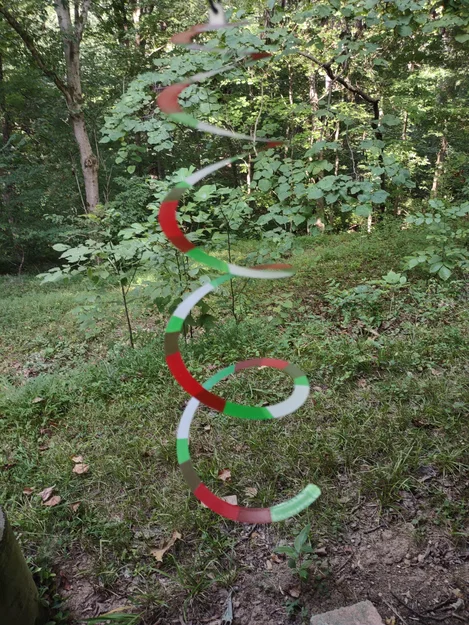 Wind Spinner – Con Rắn Xoắn Ốc Quay Trong Gió - Image 2