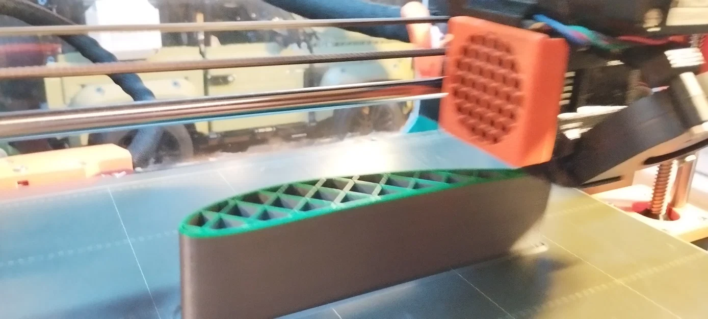 Tua-bin gió 6 cánh variable pitch tham số (2,7m) – kèm STEP files - Image 25