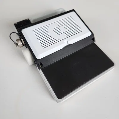 Cyberdore 2064 Cyberdeck – Cyberdeck retro-futuristic dùng Raspberry Pi Zero