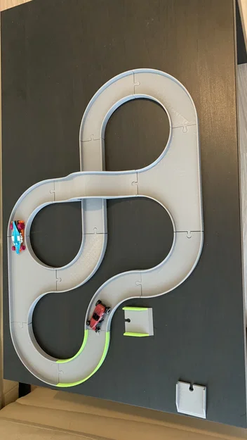 Bộ phận mở rộng đường đua Hot Wheels tự in 3D - Image 1