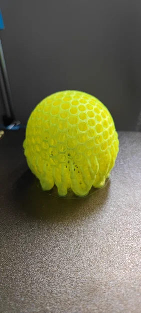 Quả bóng thư giãn rỗng in từ PETG - Image 4