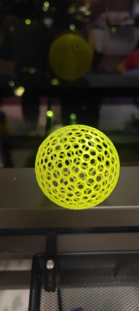 Quả bóng thư giãn rỗng in từ PETG - Image 9