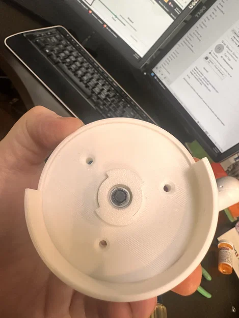 Giá treo tường cho HelloBaby Monitor / Camera - Image 4