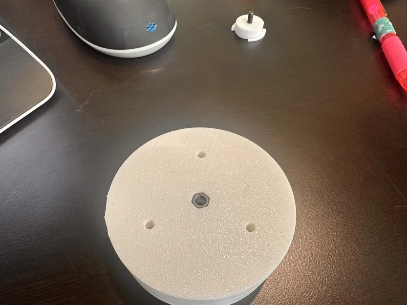 Giá treo tường cho HelloBaby Monitor / Camera - Image 6