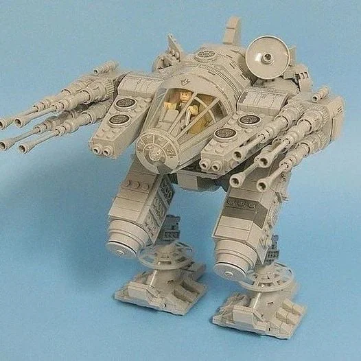 Mô hình Falcon Mech 3D: Robot chiến đấu độc đáo cho người sưu tầm - Image 1