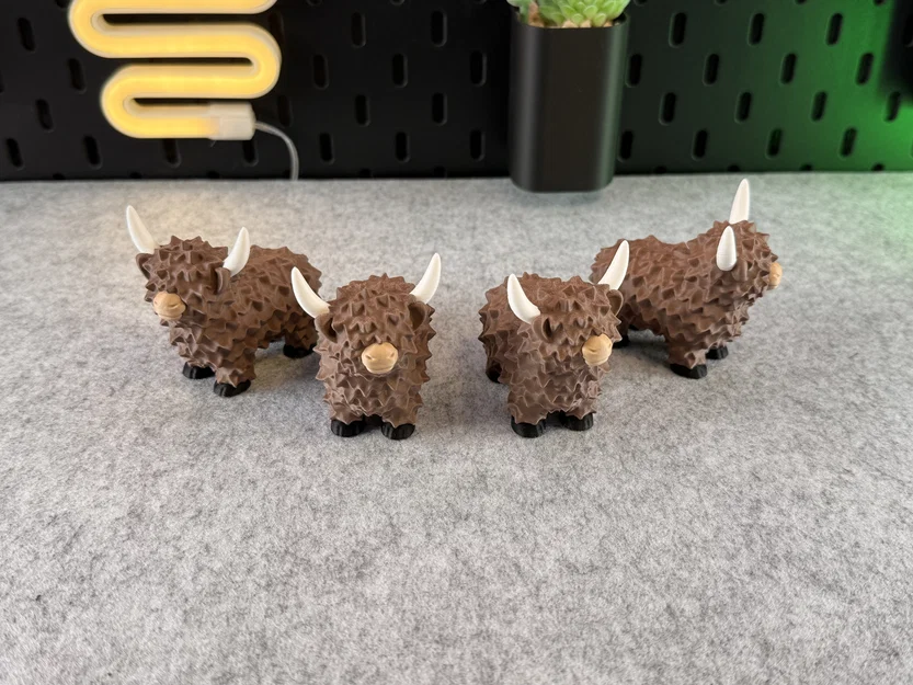 Mô hình bò Highland (Highland Cow) - Image 9