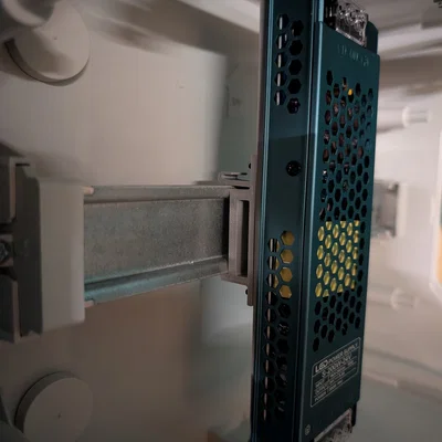 Ngàm gắn DIN Rail 3D cho bộ nguồn LED Lincoiah 200W