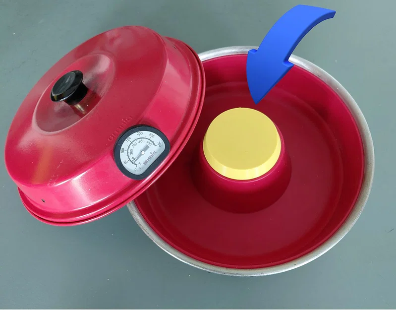 Nắp phễu cho lò Omnia đặt bếp (Funnel lid for Omnia stovetop oven) - Image 1