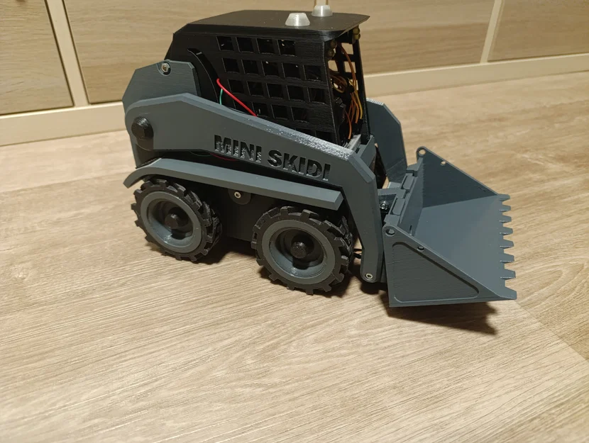 MINI SKIDI / BOBÍK V2 - Máy xúc RC điều khiển qua điện thoại - Image 3