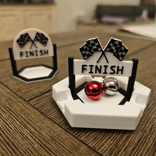 Bệ hạ cánh vạch đích GraviTrax (GraviTrax Finish Line Landing Pad) - Image 1