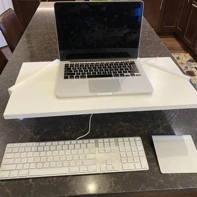 Kệ Nâng Laptop (Laptop Riser aka Laptop Stand)