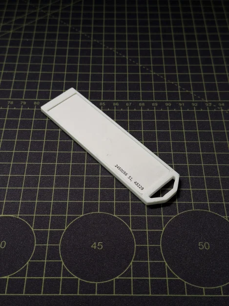 Vỏ bọc móc khóa cho thẻ RFID UHF - Giải pháp tiện lợi bảo vệ thẻ từ - Image 1