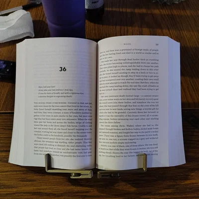 Giá Kẹp Sách Rảnh Tay (Hands-Free Book Holder REMIX) – Góc 60°