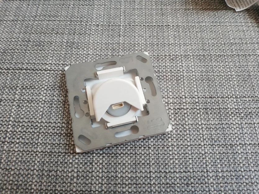 Jung / Gira Fingerprint R502-F / R503 Plate – Tấm gắn cho Jung LS 990 - Image 2
