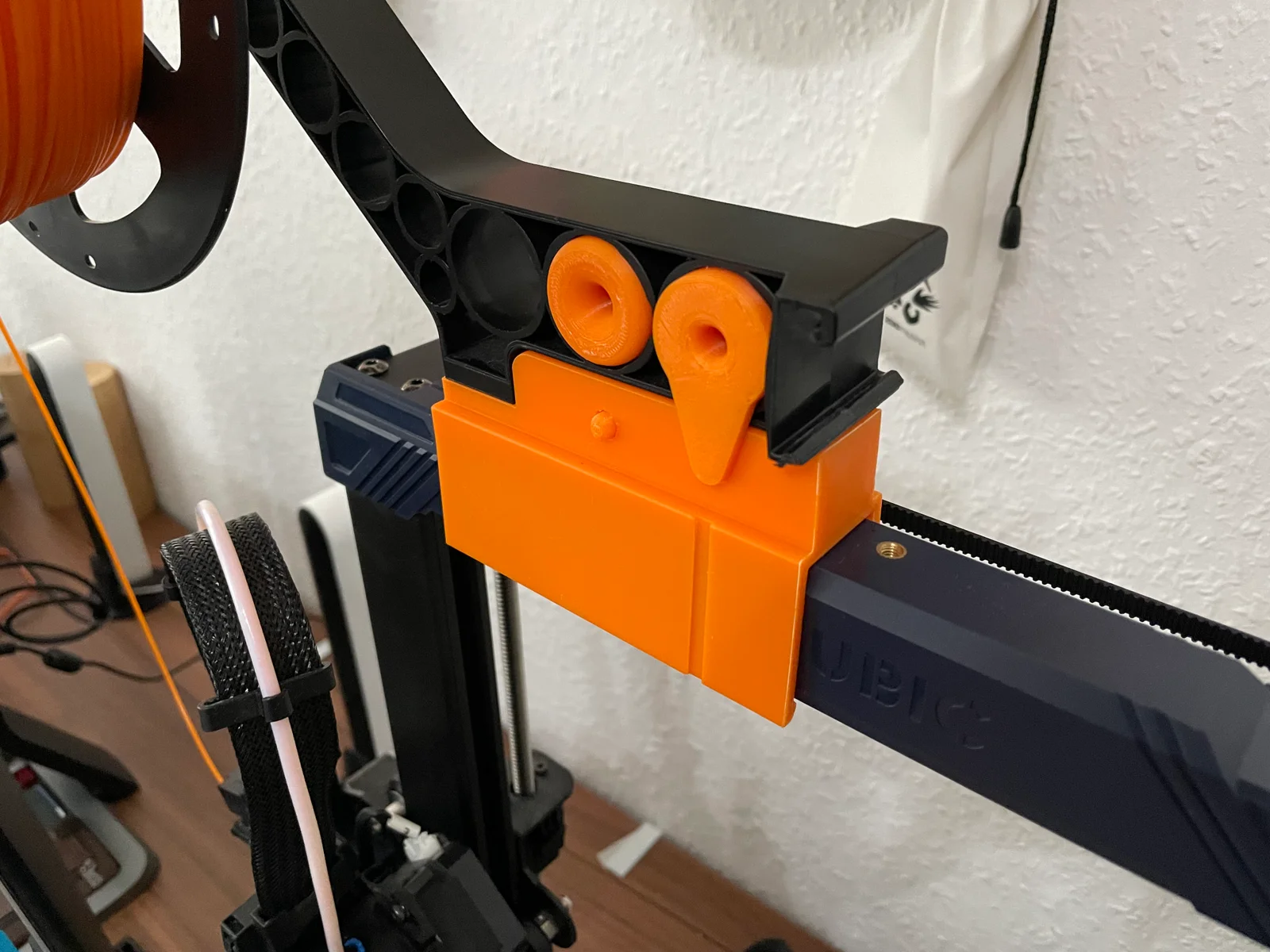 Giá đỡ cuộn nhựa cải tiến cho máy in Anycubic Kobra 2 1