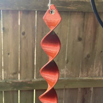 Spiral Wind Catcher – Chong chóng xoắn trang trí ngoài trời