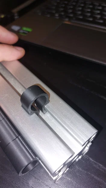 Kẹp giữ dây cáp cho thanh nhôm định hình 4040 (Motedis) - Image 1