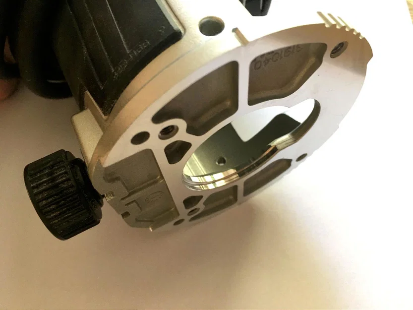 Đế mở rộng Makita RT0700 kèm Copy Ring - Image 6