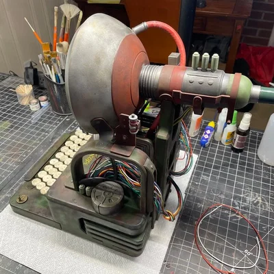 Prop kích thước thật Fallout Factory Terminal Holo Scope (Full Sized Prop)