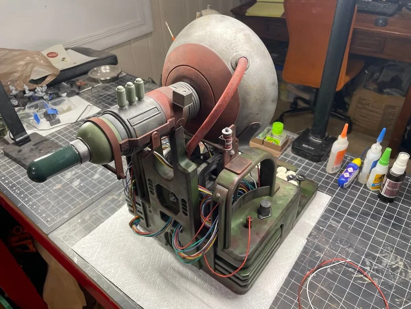 Prop kích thước thật Fallout Factory Terminal Holo Scope (Full Sized Prop) - Image 3