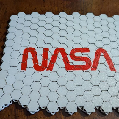 Vải chainmail dẻo NASA kèm Worm Logo