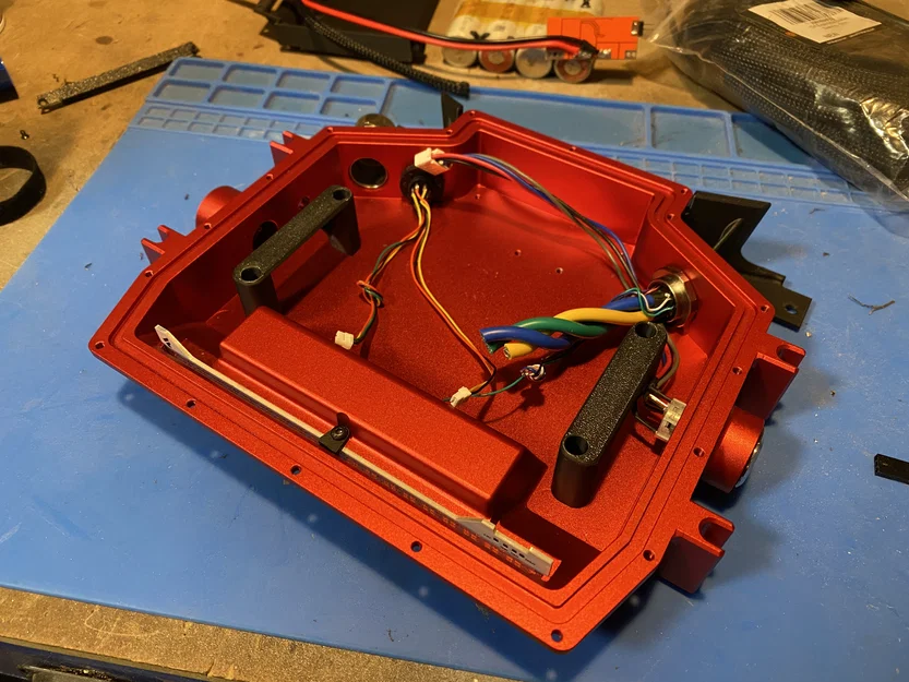 Bracket gắn pin phía trước cho Funwheel Box (Front Battery Bracket) - Image 2