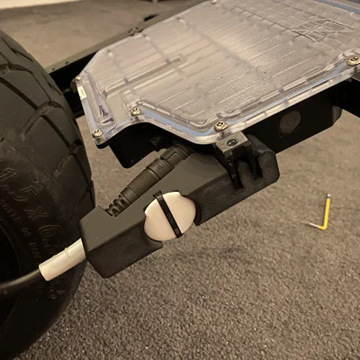 Bộ kẹp cố định dây motor & khay gắn AirTag cho Onewheel GT