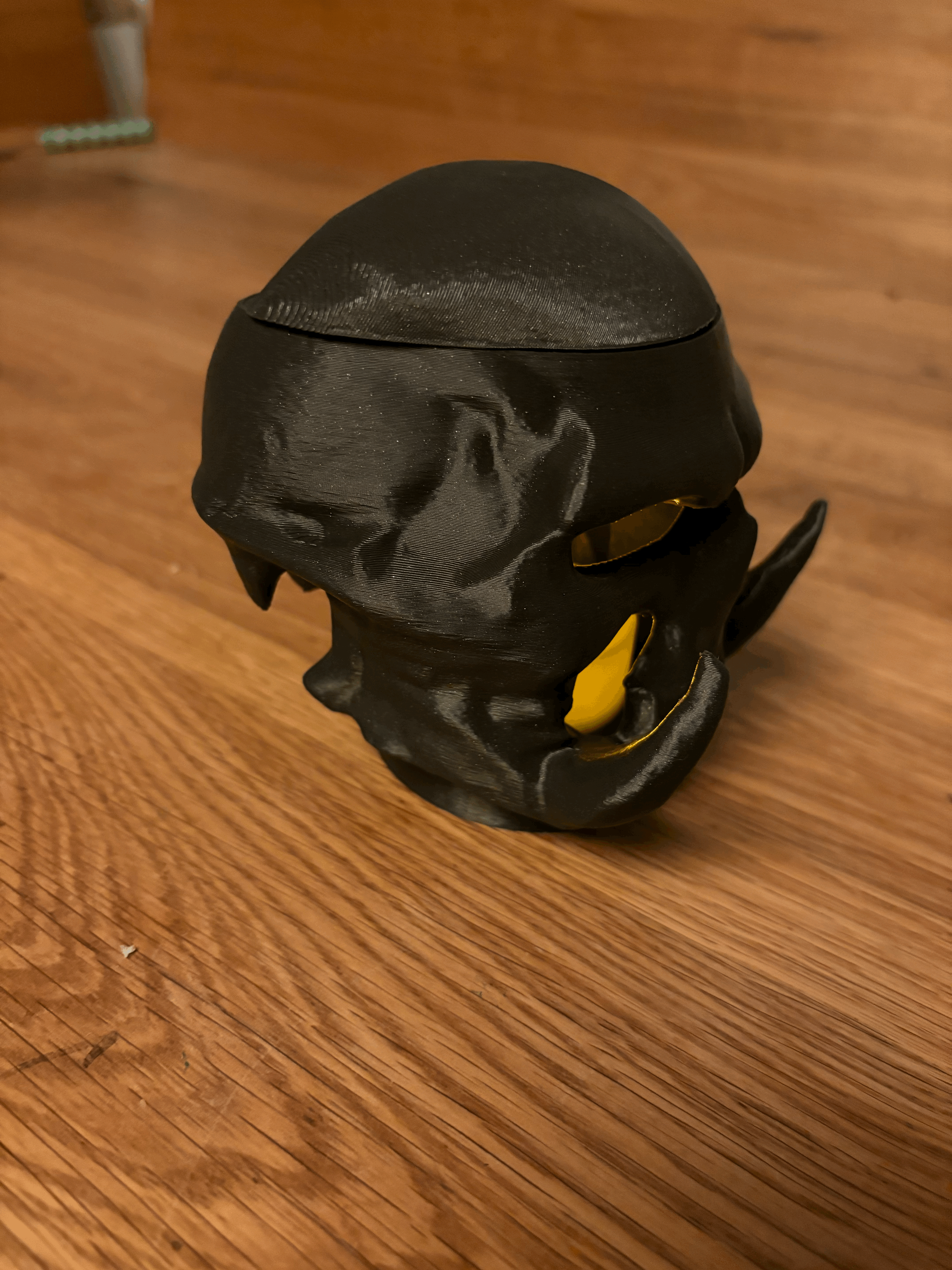 Đèn sọ Orc (Orc Skull Lamp / Ork Schädel Lampe) - Image 8