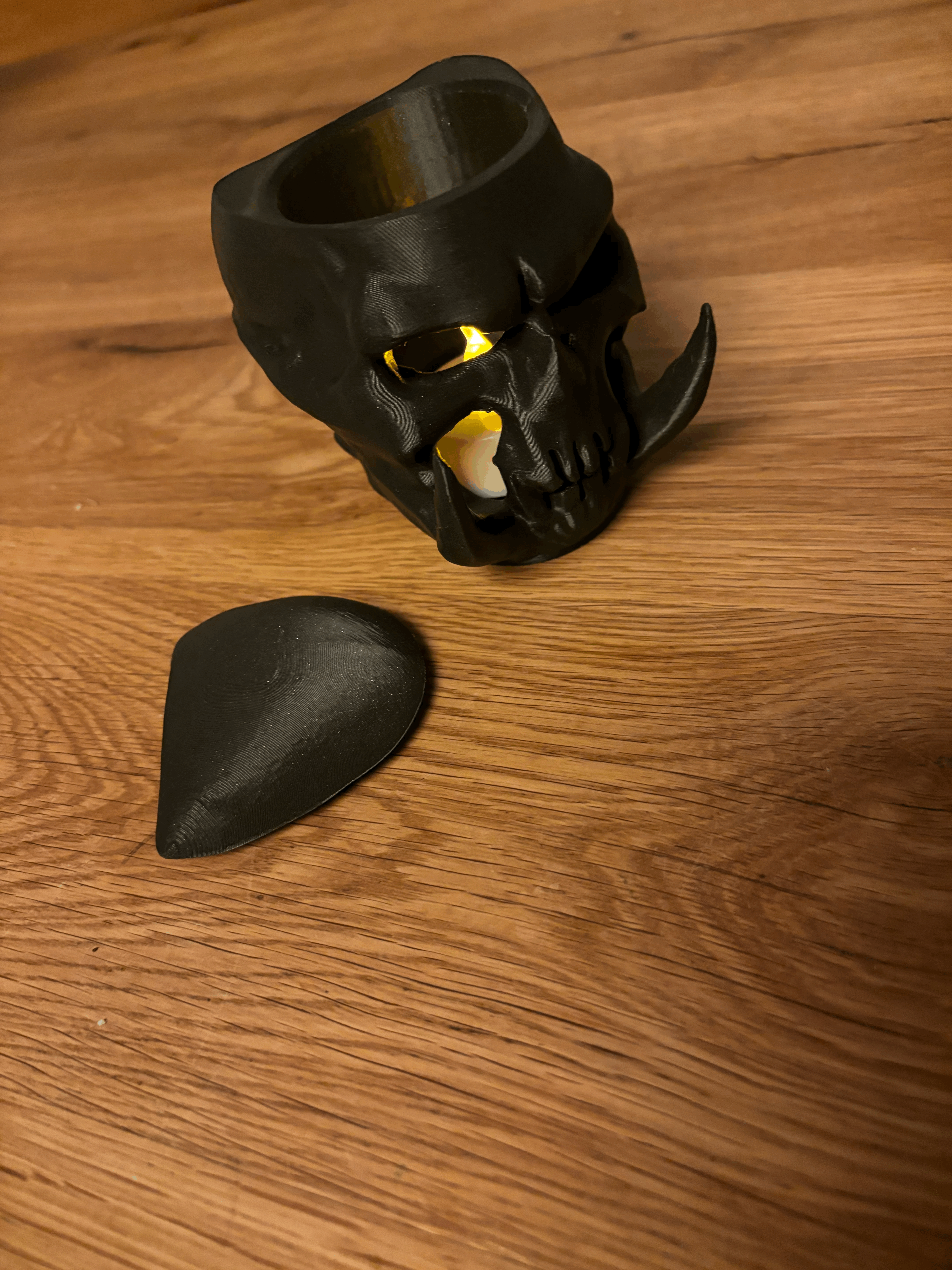 Đèn sọ Orc (Orc Skull Lamp / Ork Schädel Lampe) - Image 9