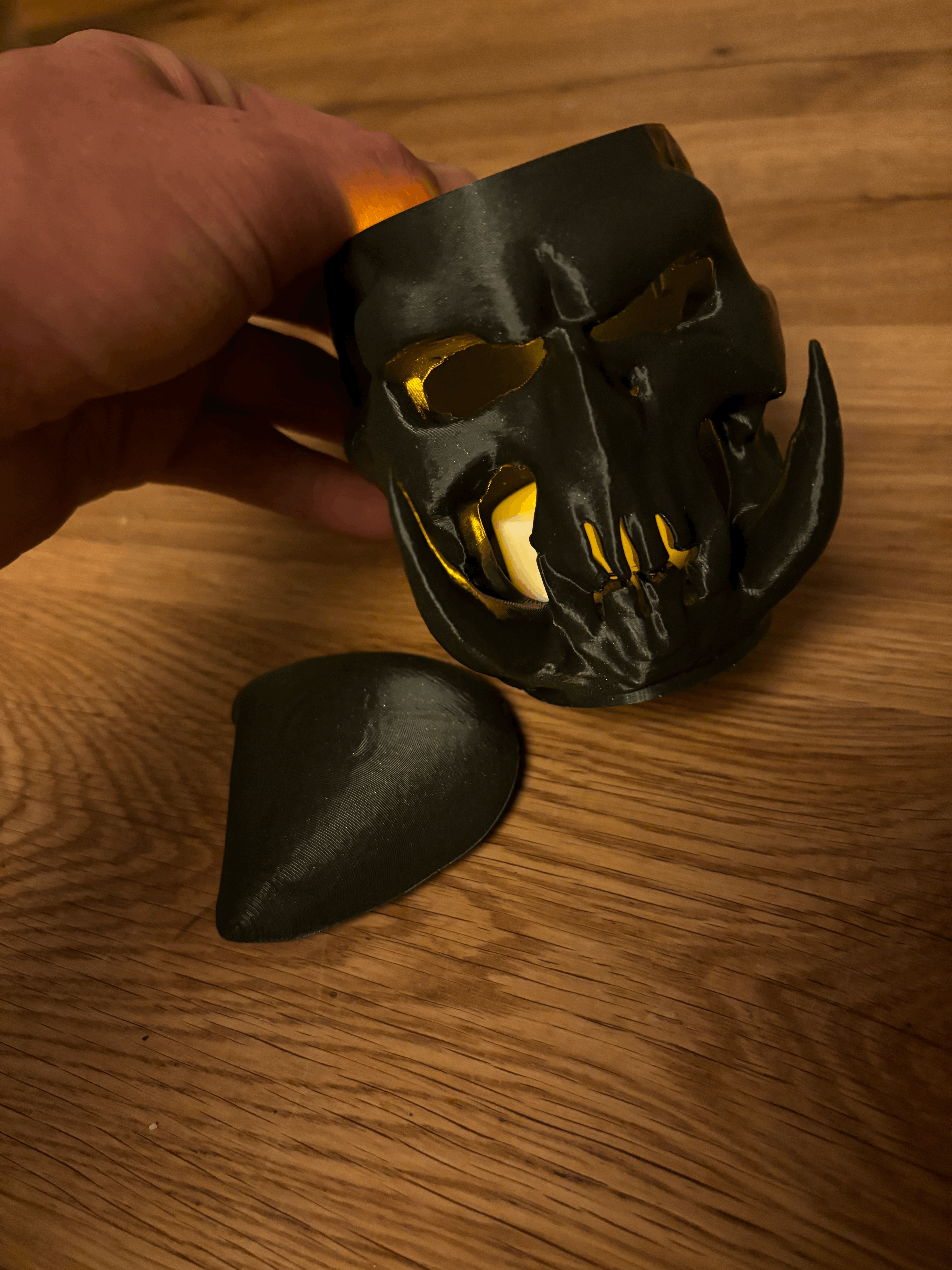 Đèn sọ Orc (Orc Skull Lamp / Ork Schädel Lampe) - Image 12