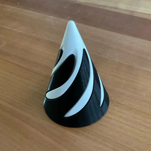 Spiral Cone (yet another) – Nón xoắn (phiên bản khác) - Image 1